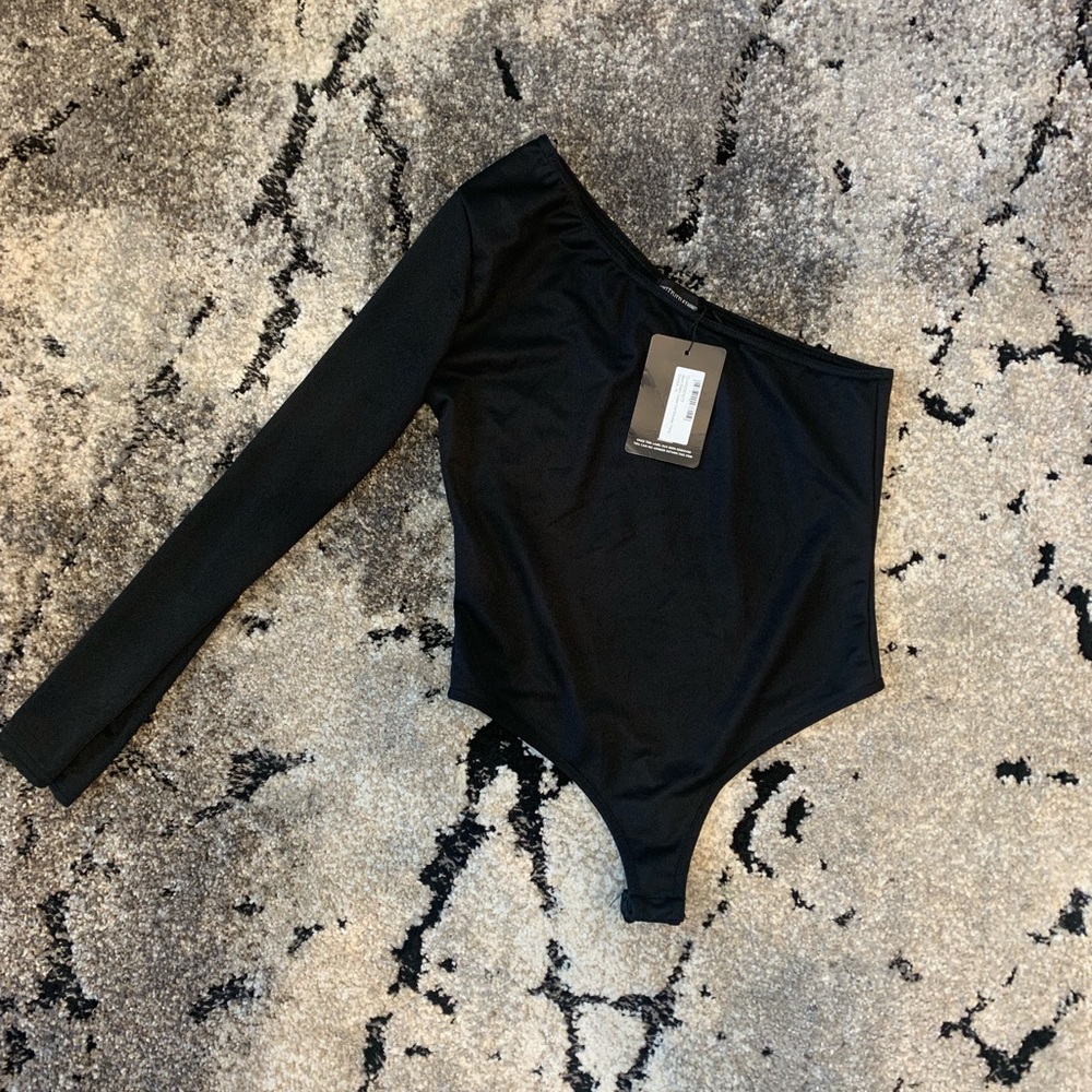 PRETTY LITTLE THINGS BODYSUIT NWT